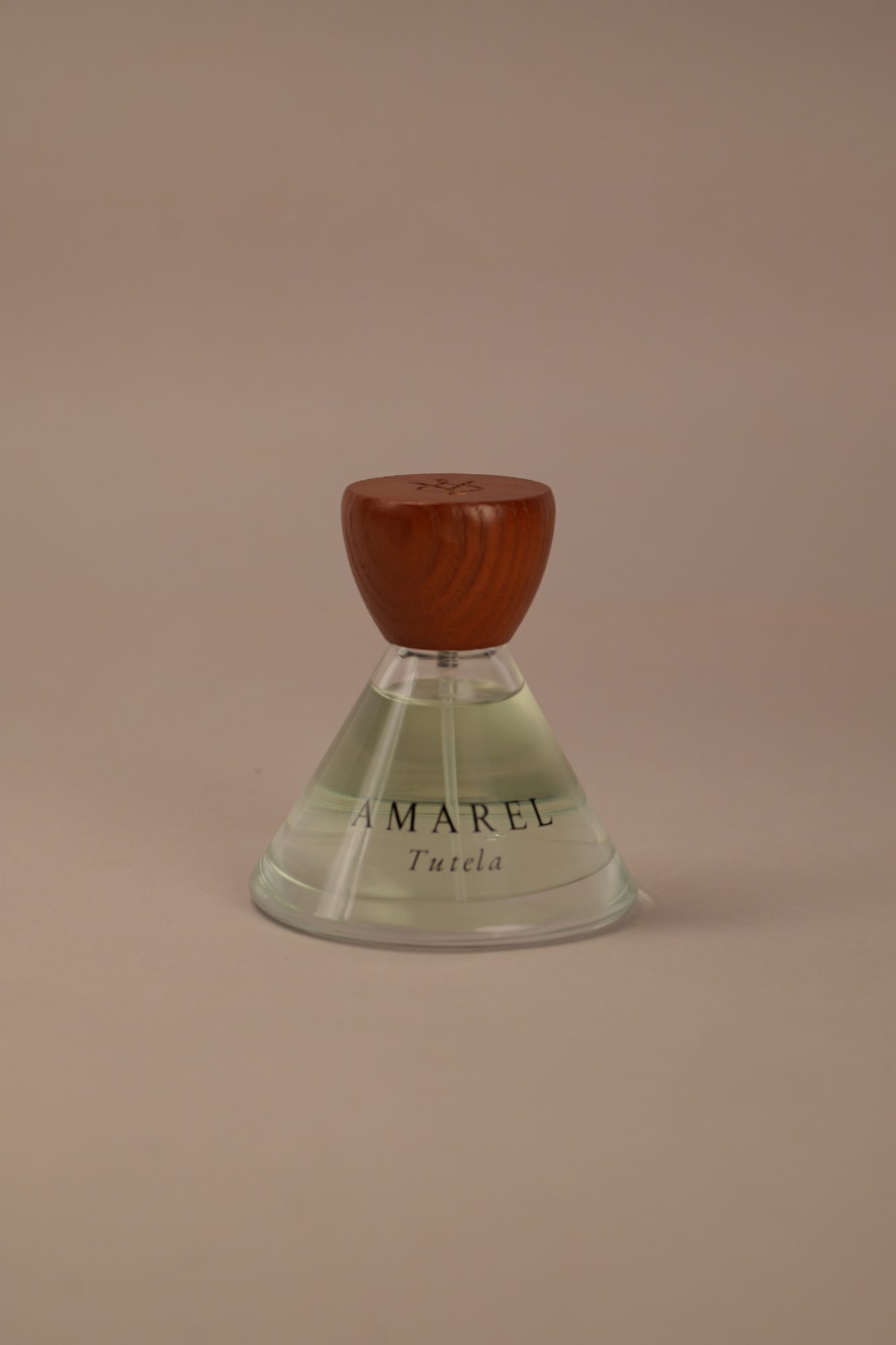 Tutela 00 on a mauve stone backdrop